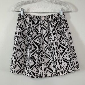 Vintage 1990s Black White Coulette Shorts Size M